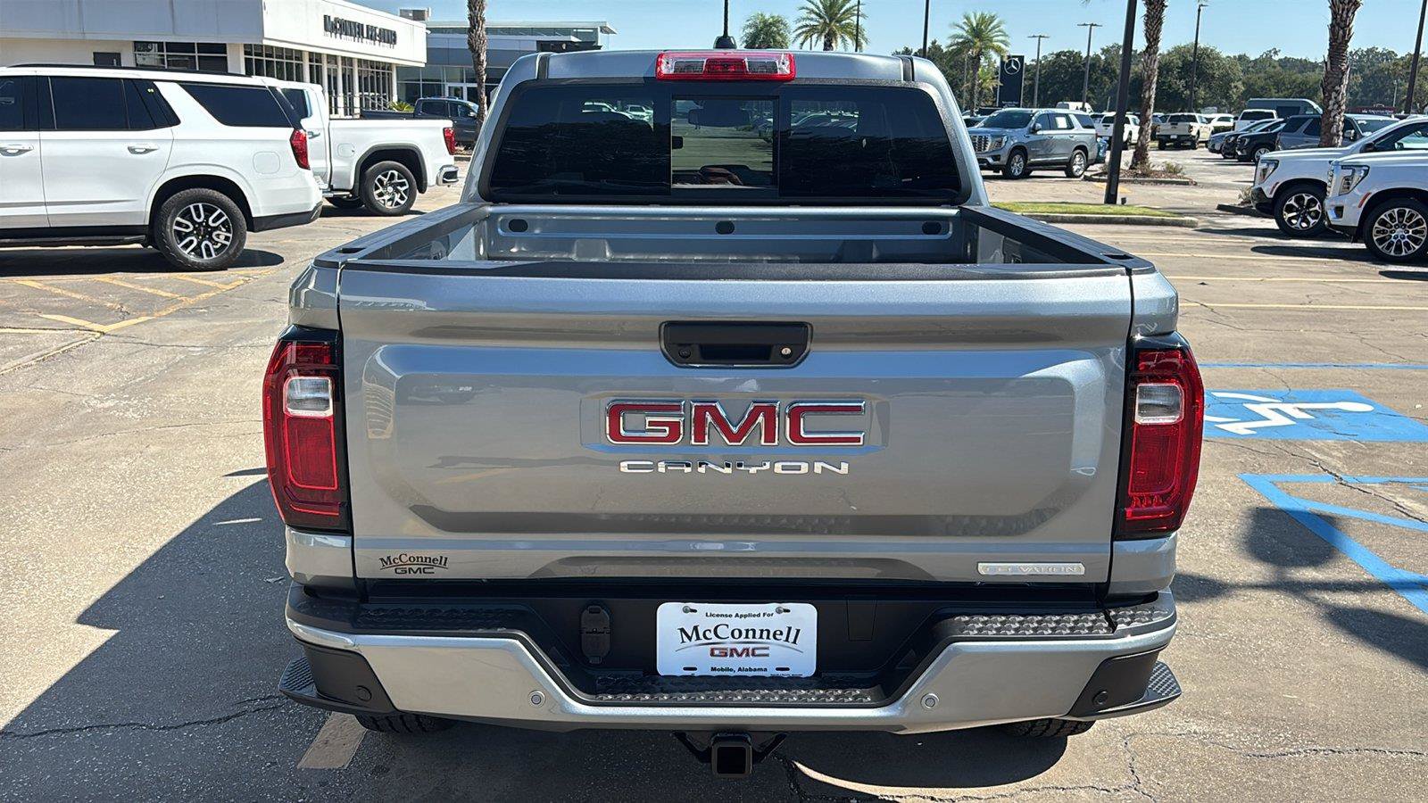 New 2026 GMC Canyon Elevation w/ Convenience Package RWD image 6