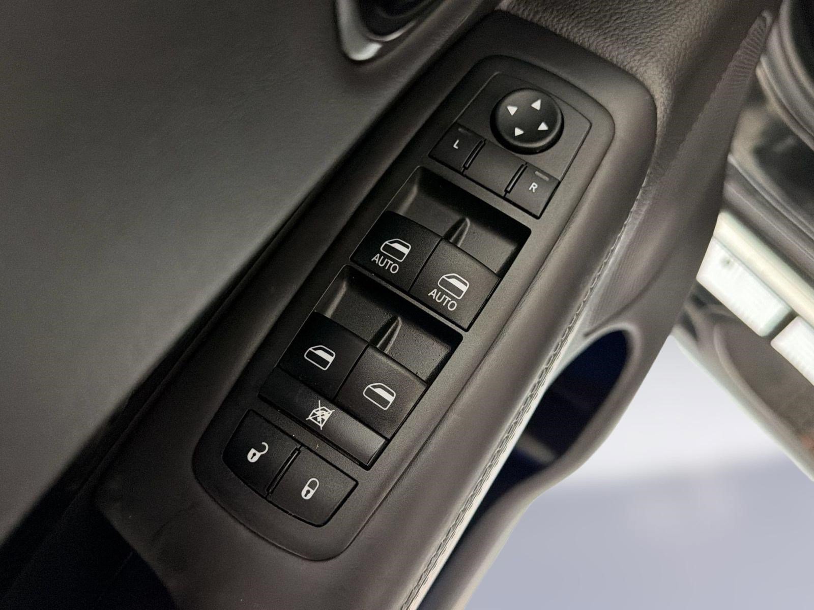 Used 2021 Dodge Durango Citadel RWD image 8