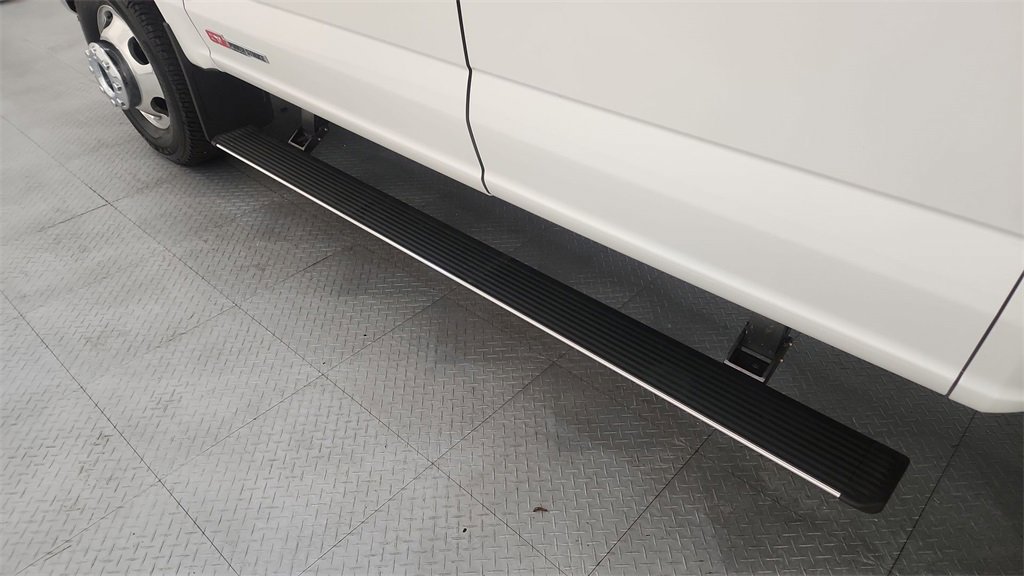 New 2025 Ford F350 XL image 24