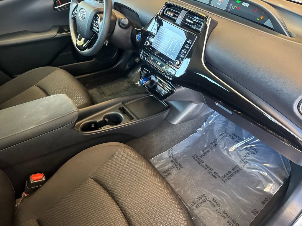 Used 2022 Toyota Prius LE FWD image 19