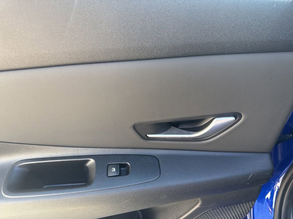 Certified 2023 Hyundai Elantra Limited FWD image 21