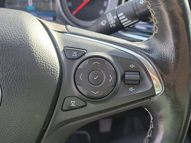 Used 2018 Buick Regal Essence FWD image 12