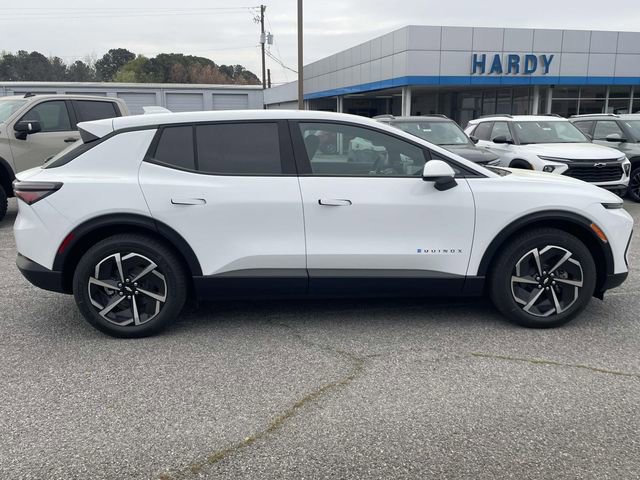 New 2026 Chevrolet Equinox EV LT image 2