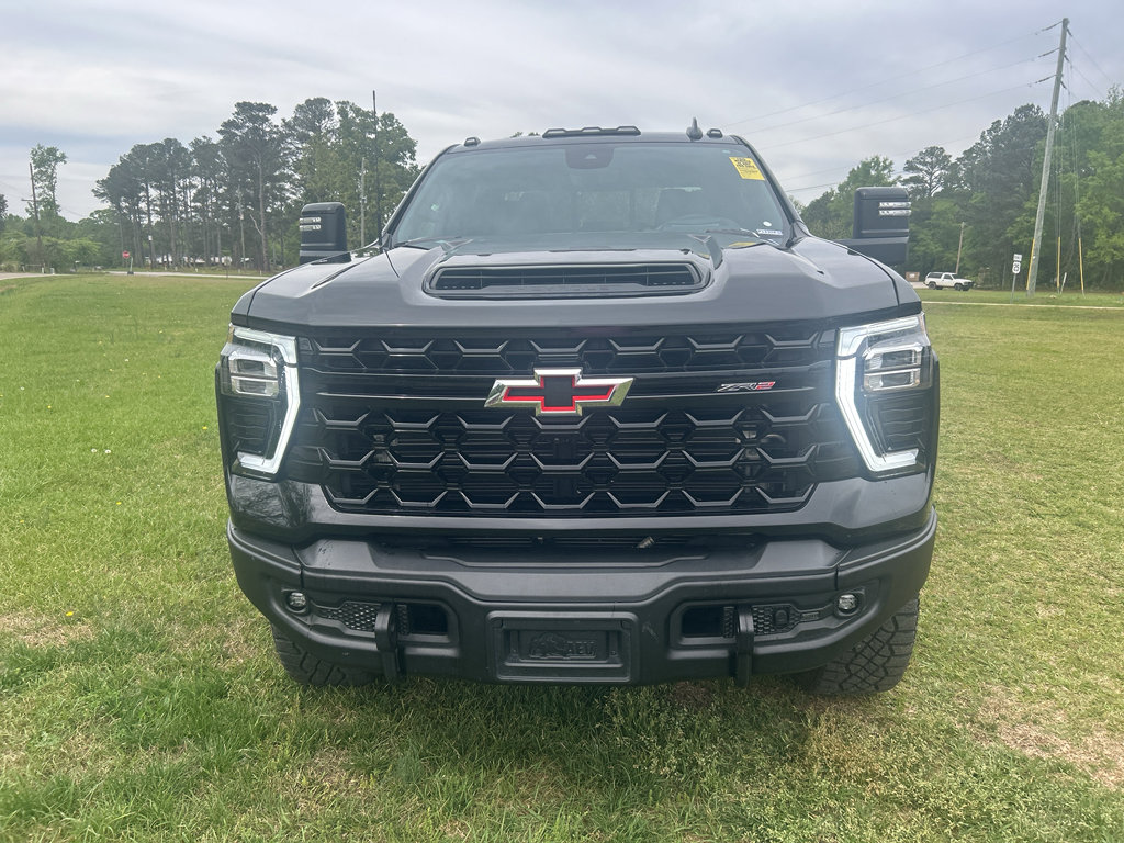 Used 2024 Chevrolet Silverado 2500 ZR2 w/ ZR2 Bison Edition image 3