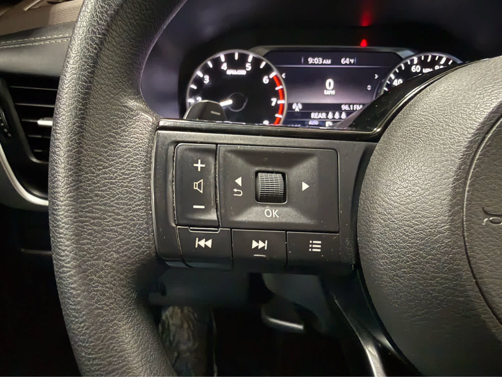 Used 2021 Nissan Rogue S AWD/4WD image 12