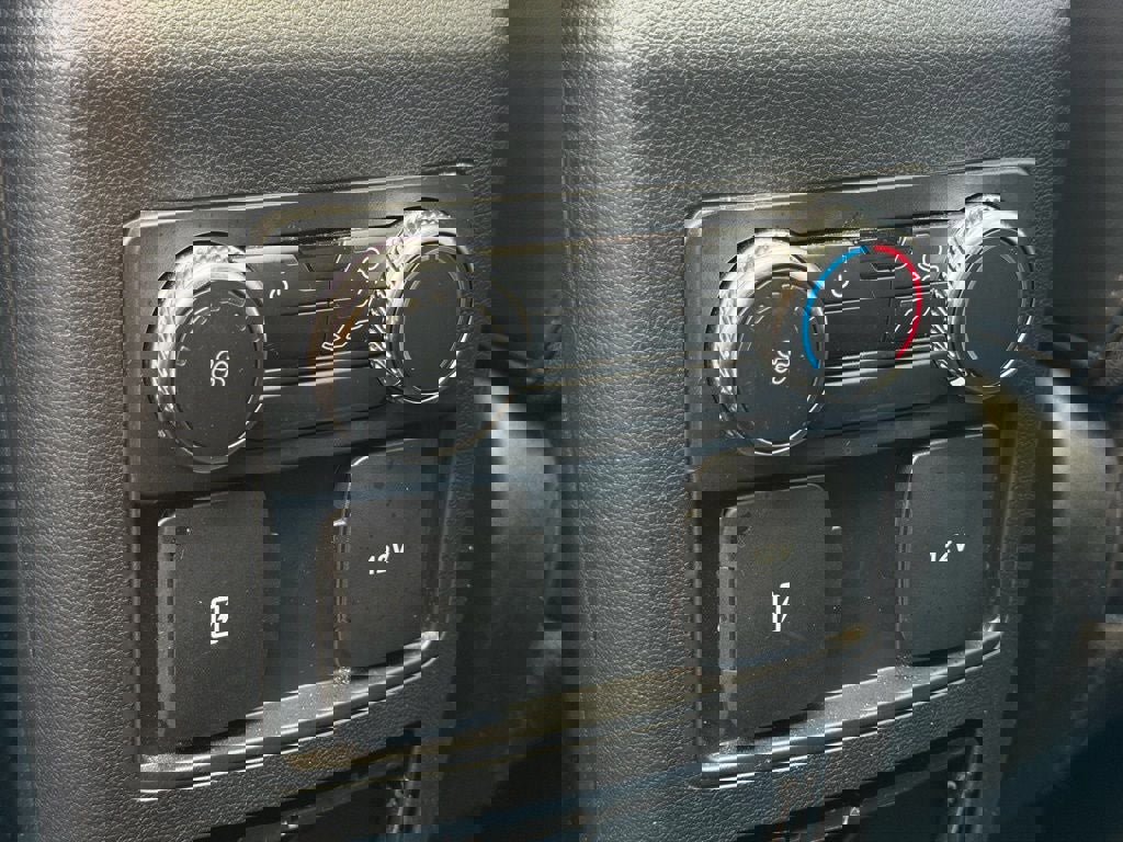 Certified 2022 Ford Explorer XLT w/ Equipment Group 202A image 29