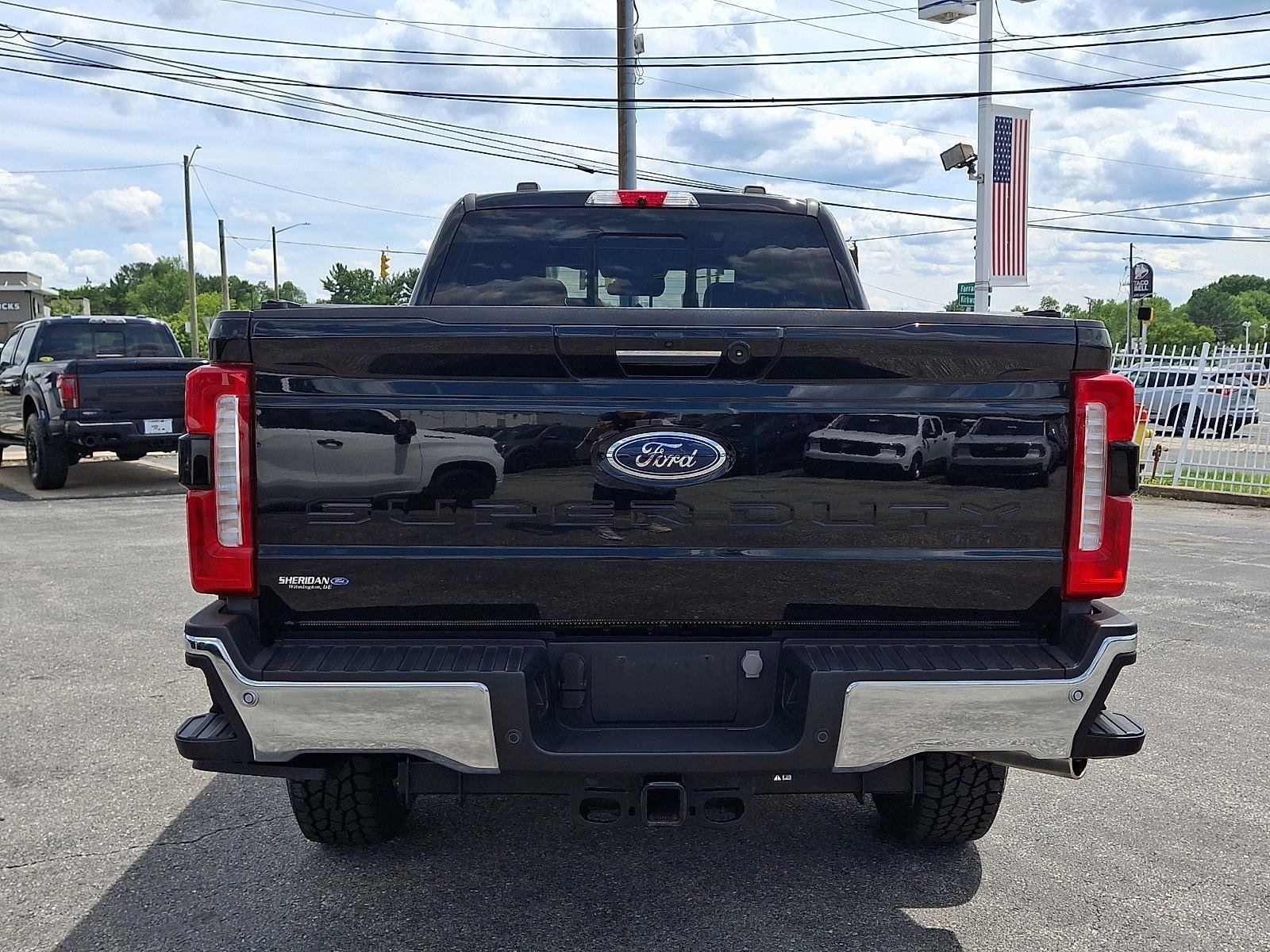 Used 2023 Ford F250 Lariat w/ Lariat Ultimate Package AWD/4WD image 5