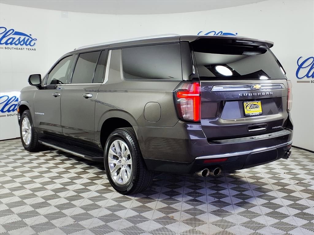 Used 2021 Chevrolet Suburban Premier image 2