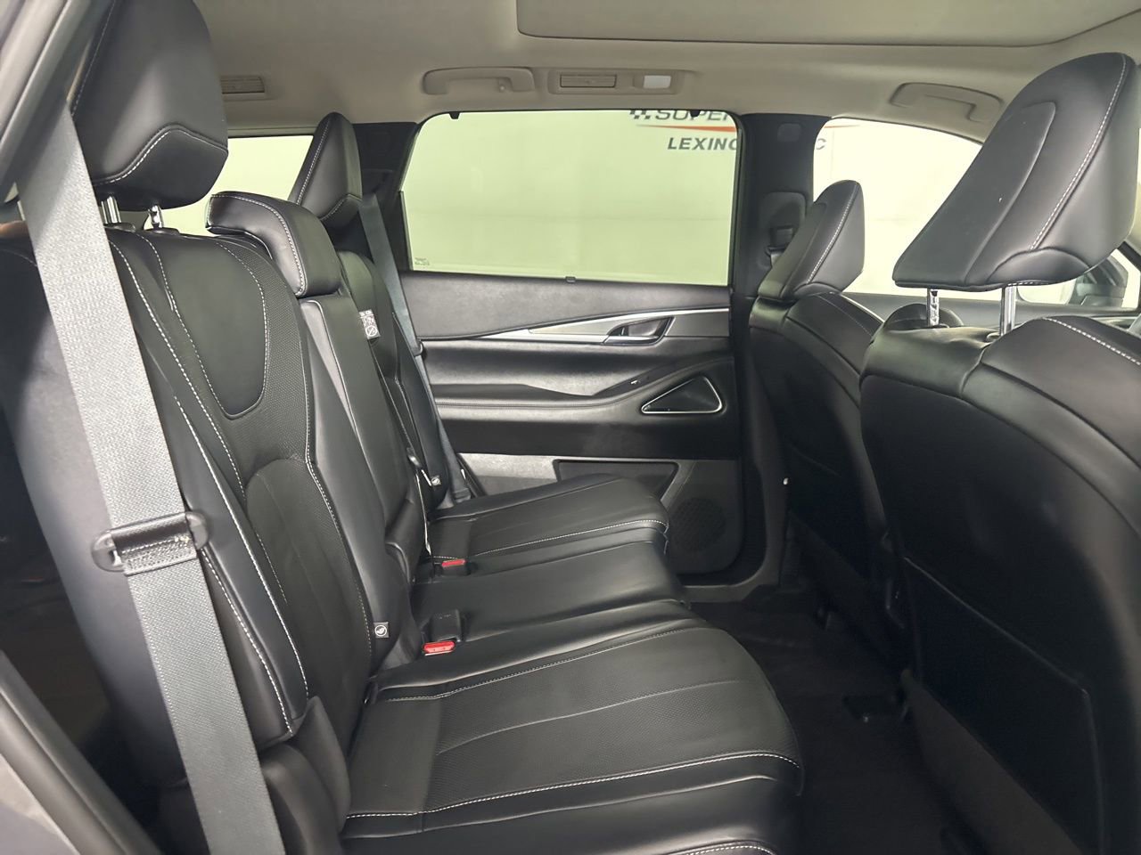 Used 2023 INFINITI QX60 Luxe w/ Vision Package image 26