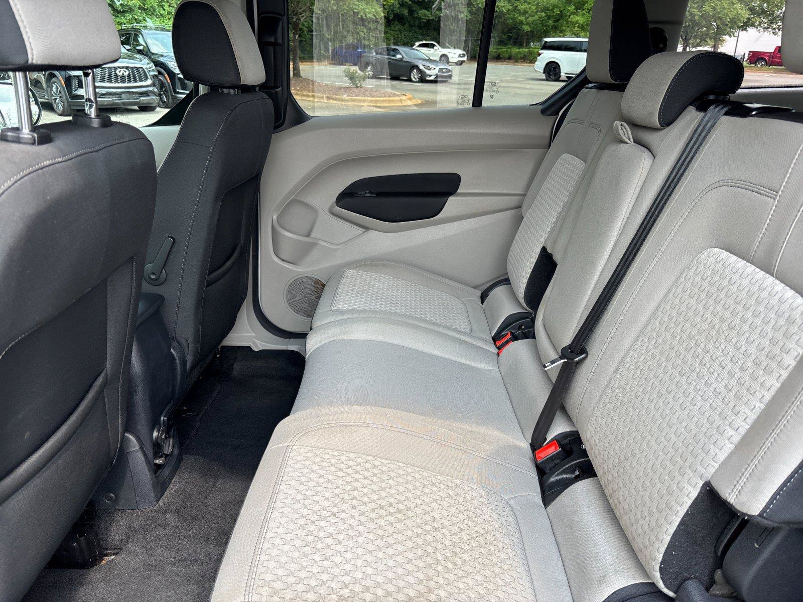 Used 2022 Ford Transit Connect XLT FWD image 32