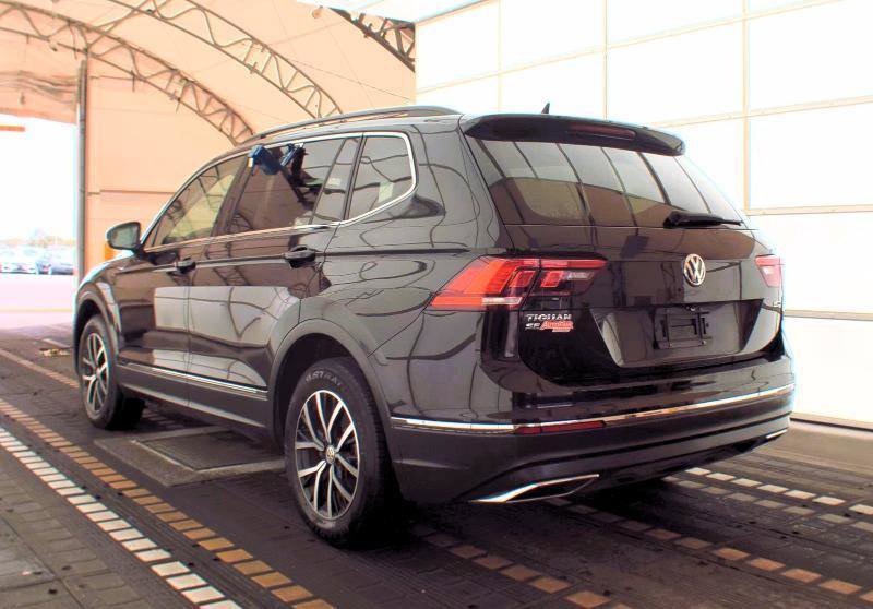 Used 2021 Volkswagen Tiguan SE w/ Panoramic Sunroof Package AWD/4WD image 6