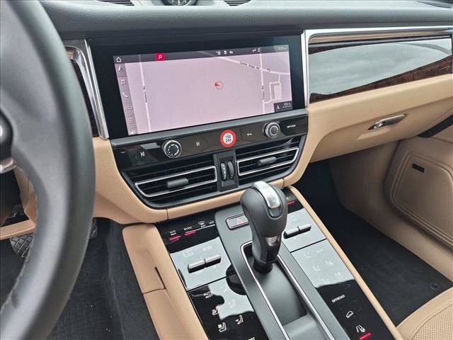 Used 2025 Porsche Macan Turbo AWD/4WD image 15
