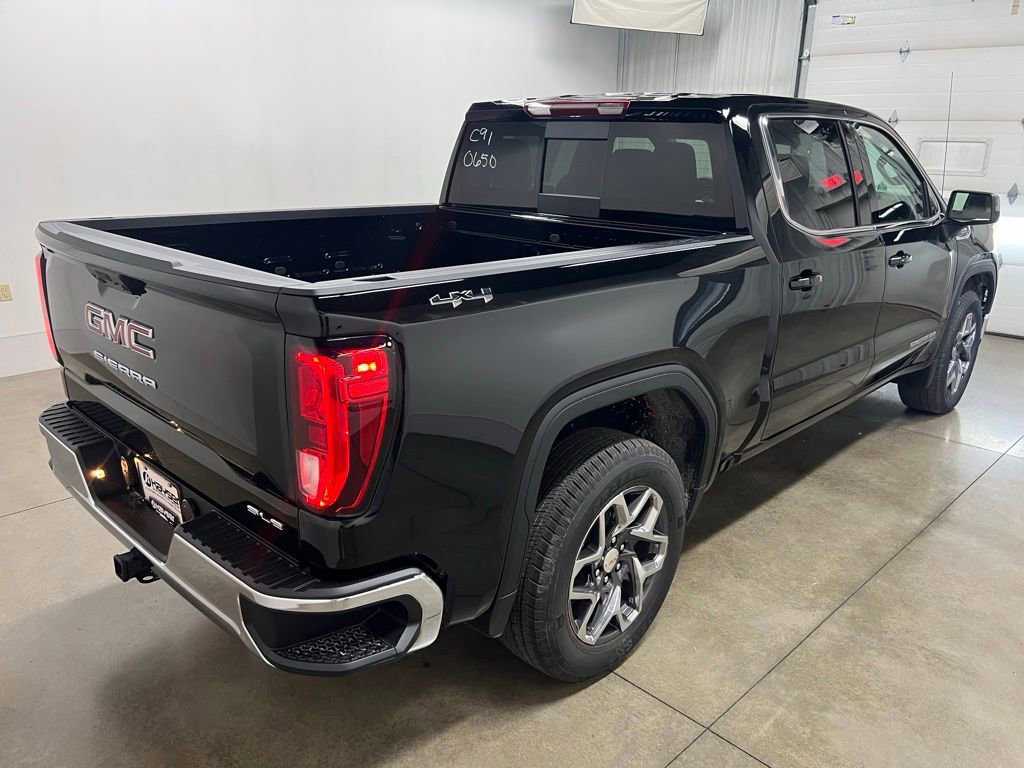 New 2026 GMC Sierra 1500 SLE w/ Preferred Package AWD/4WD image 6
