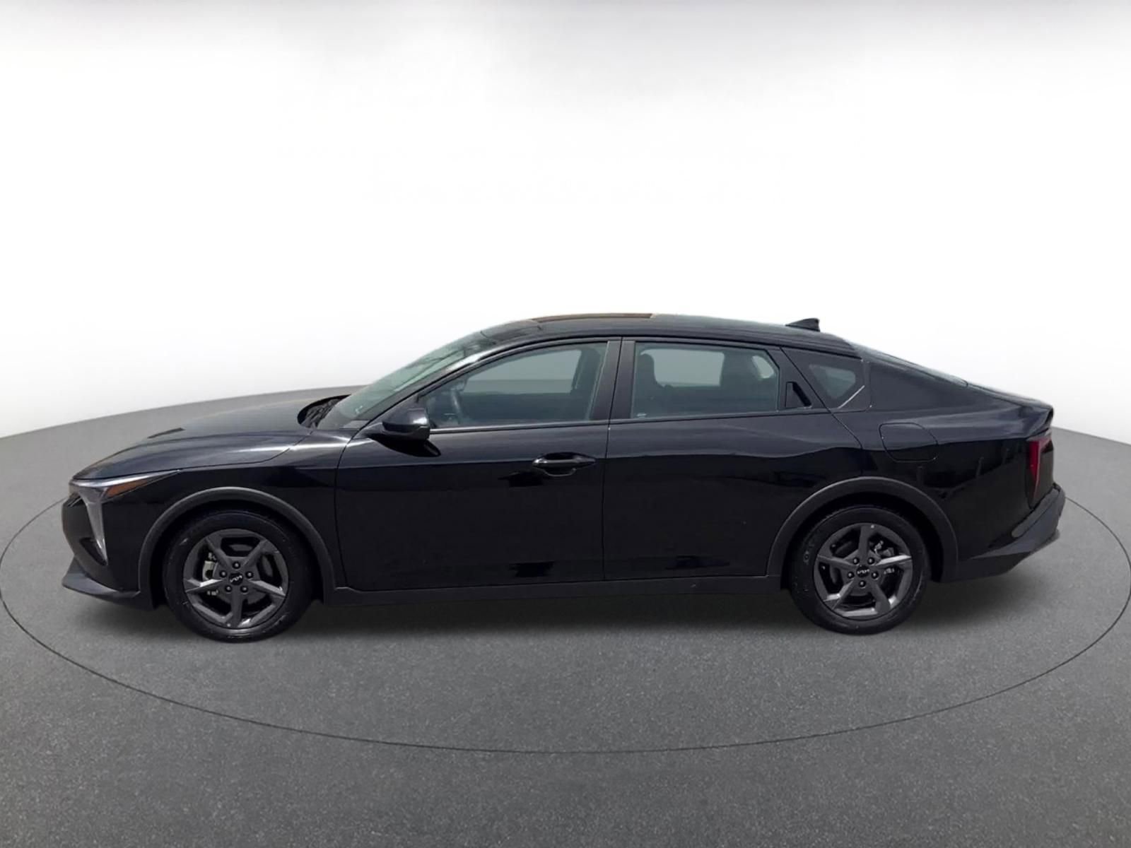 Used 2025 Kia K4 FWD image 9