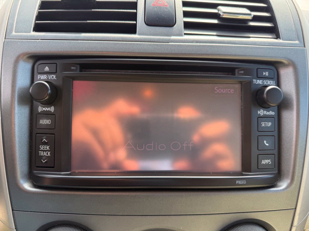 Used 2012 Toyota Corolla LE FWD image 30