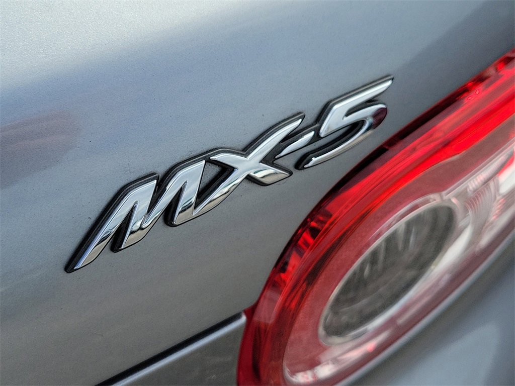 Used 2013 MAZDA MX-5 Miata Club image 9