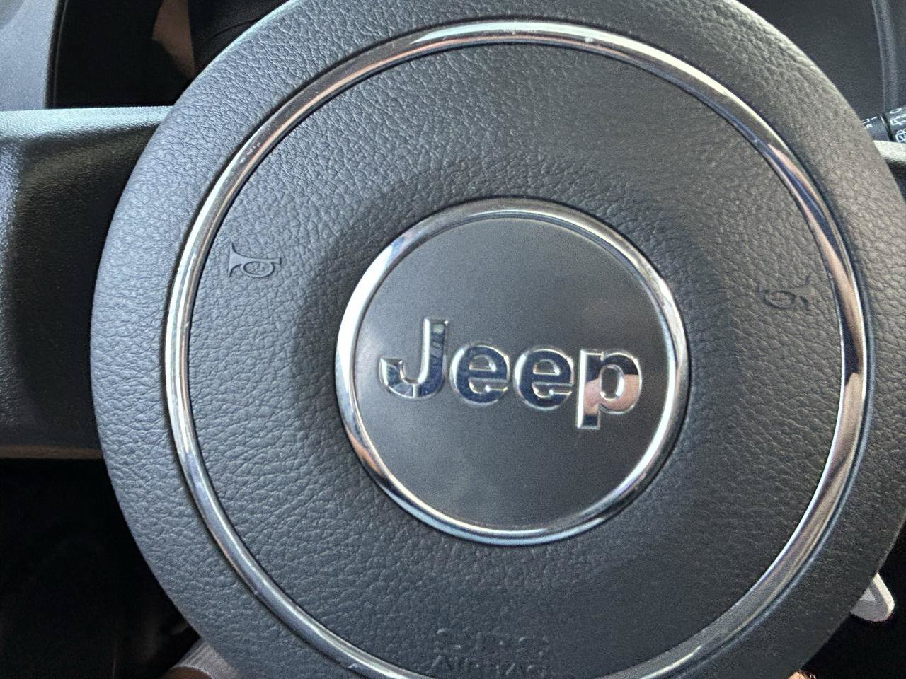 Used 2017 Jeep Patriot High Altitude AWD/4WD image 21