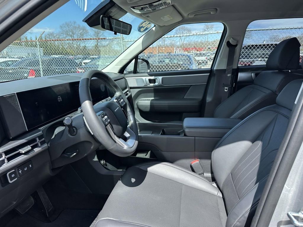Used 2024 Hyundai Santa Fe SEL image 14