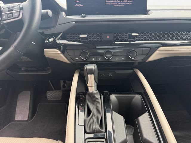 Used 2025 Honda Accord Touring image 11