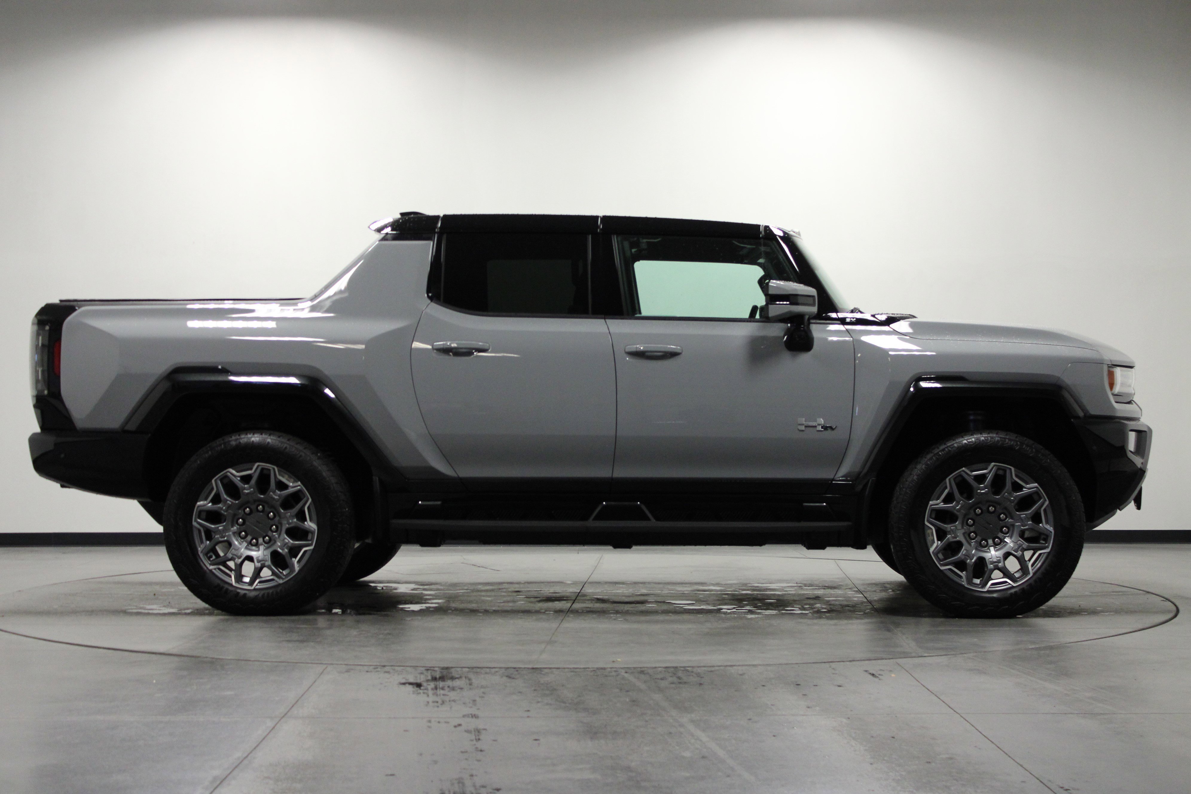 Used 2025 GMC Hummer EV 3X image 3