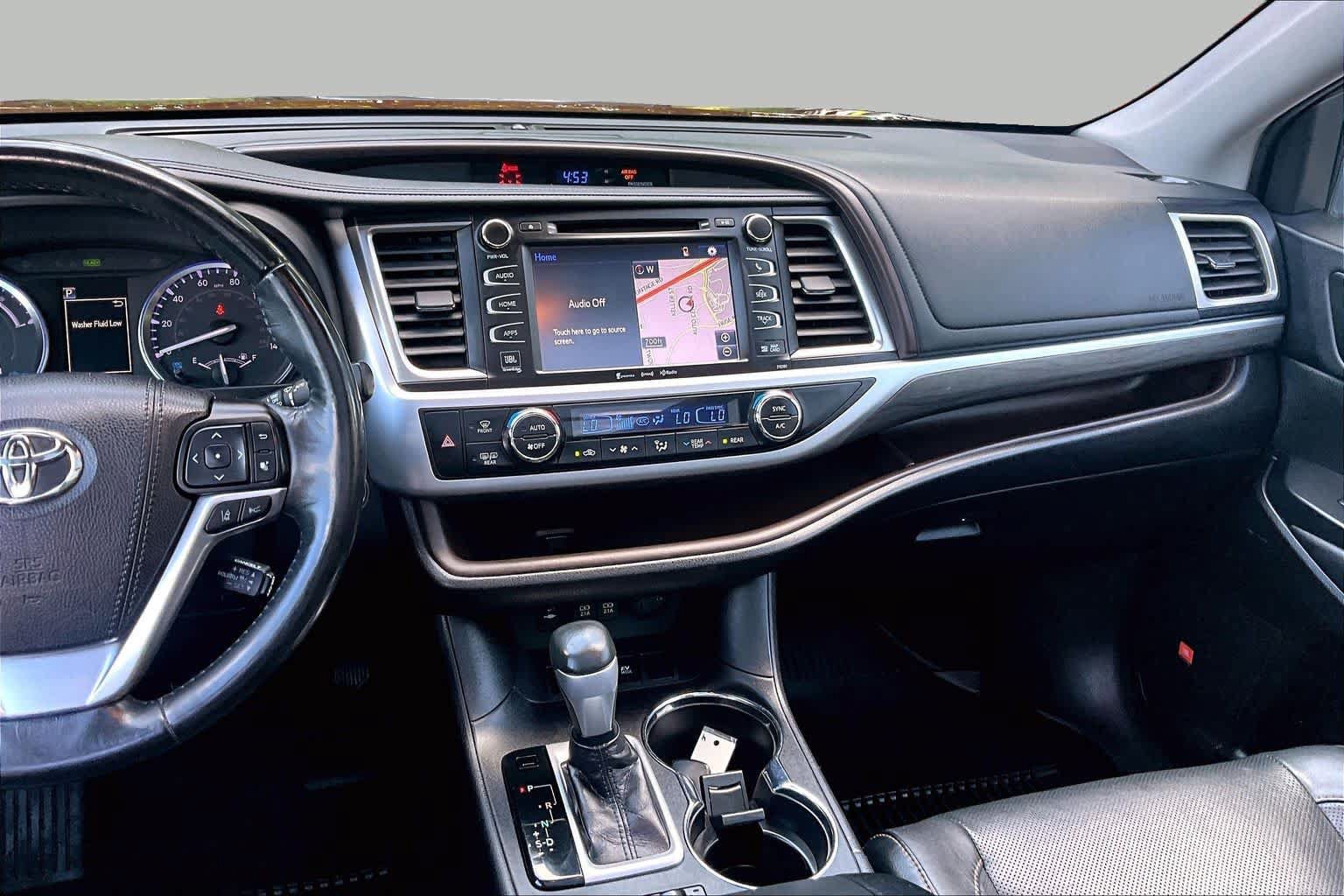 Used 2019 Toyota Highlander Limited Platinum AWD/4WD image 7