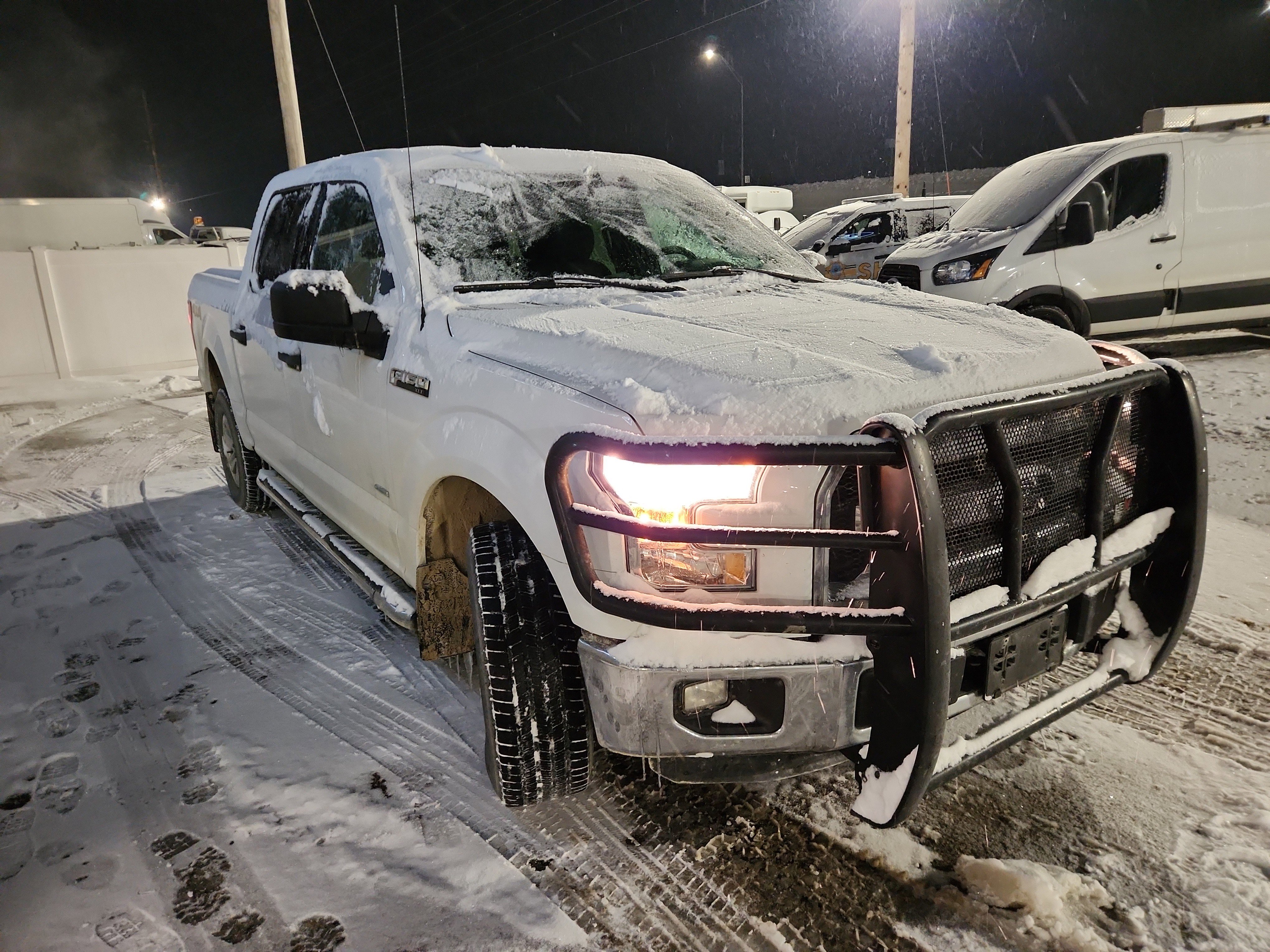 Used 2015 Ford F150 XLT image 14