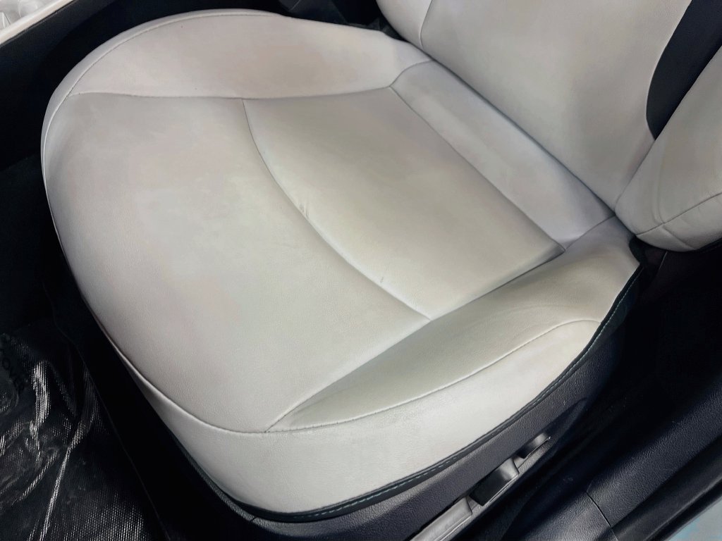 Used 2017 Toyota Prius Four FWD image 20