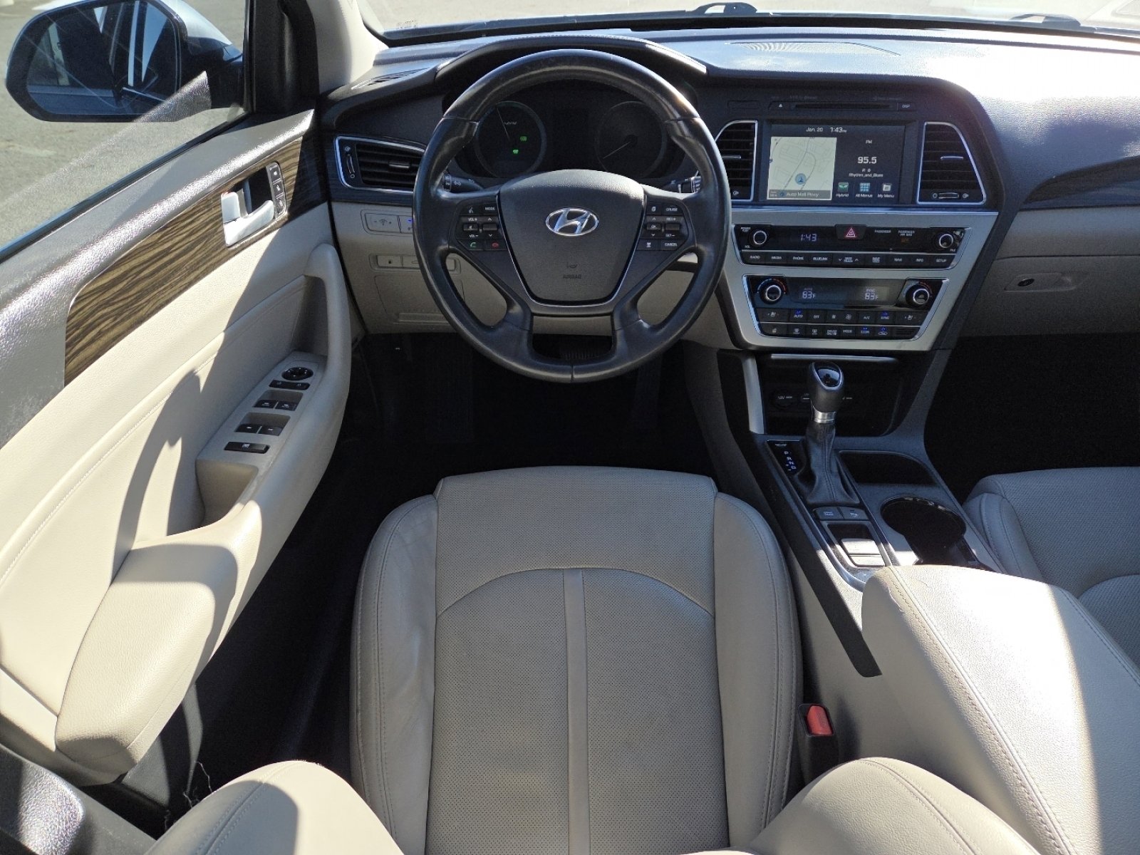 Used 2016 Hyundai Sonata Limited w/ Option Group 02 image 24