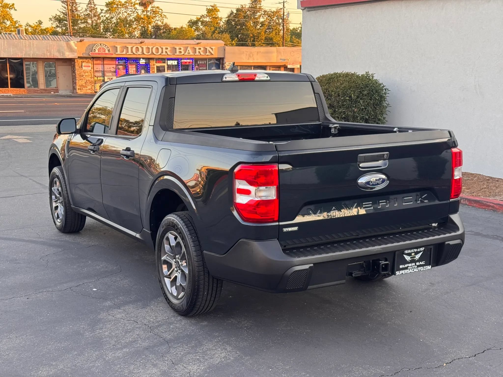 Used 2023 Ford Maverick XLT w/ XLT Luxury Package FWD image 4