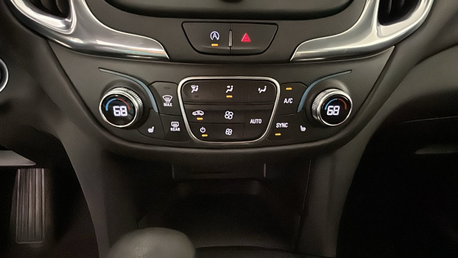 Used 2024 Chevrolet Equinox LT w/ LPO, Floor Liner Package AWD/4WD image 26