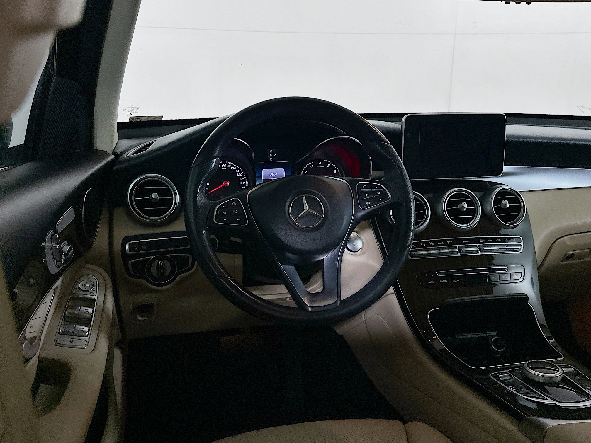 Used 2018 Mercedes-Benz GLC 300 image 18