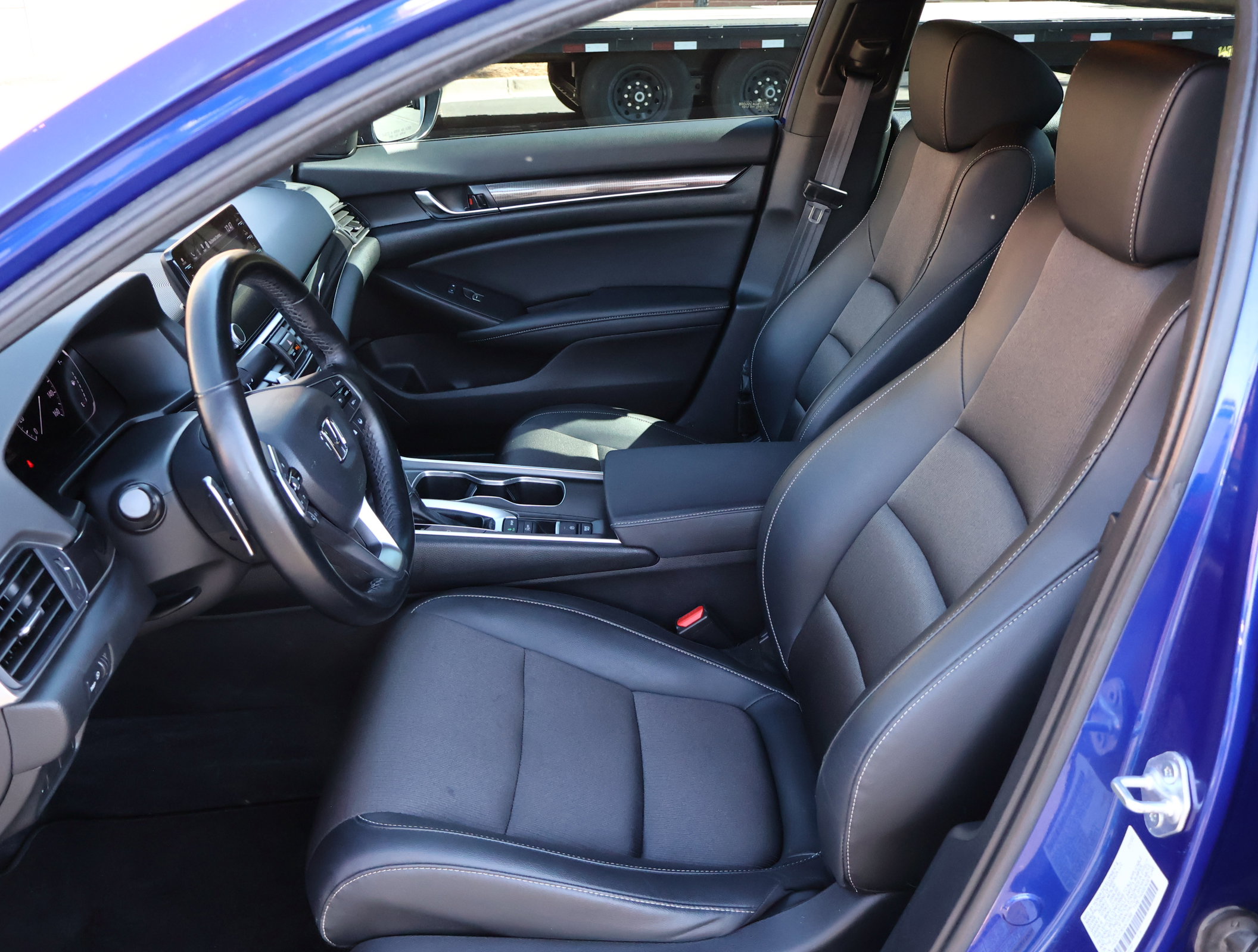 Used 2022 Honda Accord Sport image 10