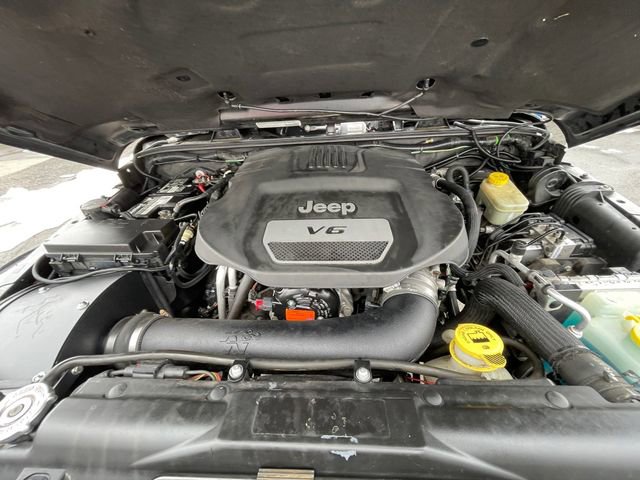 Used 2014 Jeep Wrangler Unlimited Sahara w/ Max Tow Package image 20