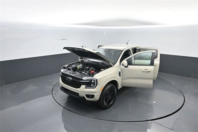 New 2025 Ford Ranger Lariat w/ FX4 Off-Road Package image 39