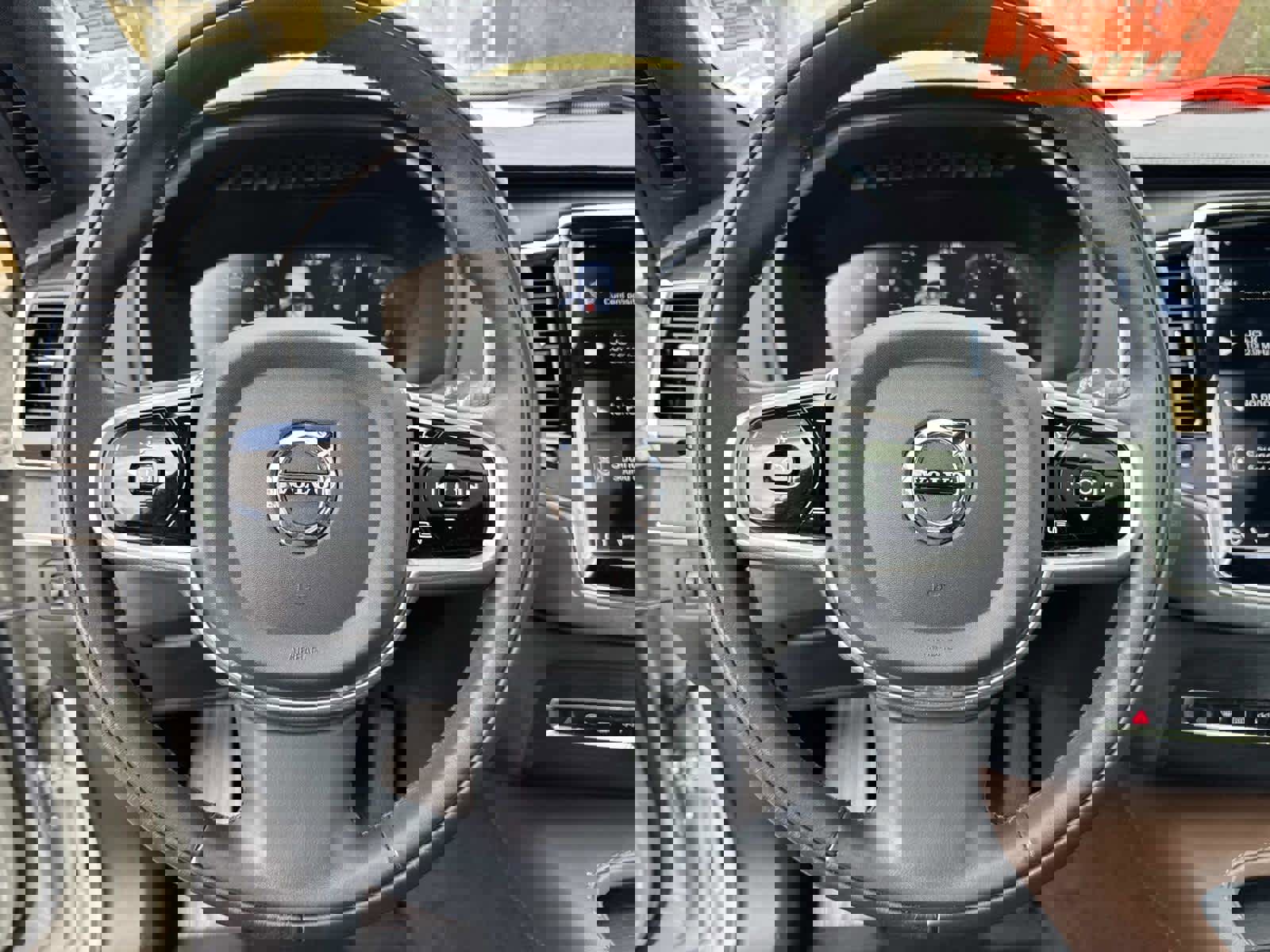 Used 2022 Volvo XC90 T6 Inscription w/ Lounge Package image 29