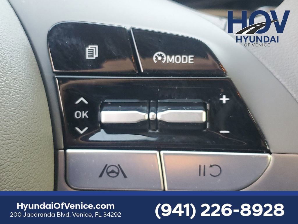 Certified 2022 Hyundai Elantra SEL image 27