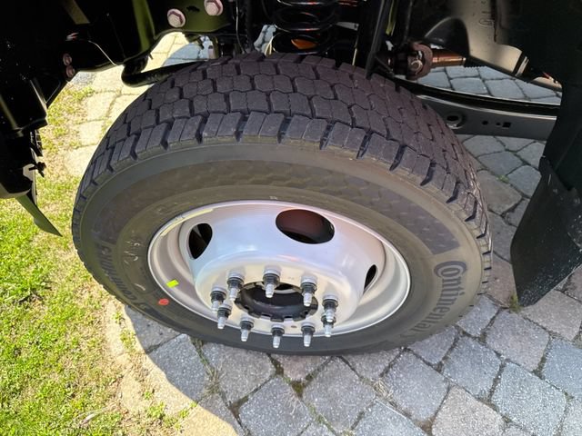 New 2026 Ford F550 4x4 Regular Cab Super Duty image 18