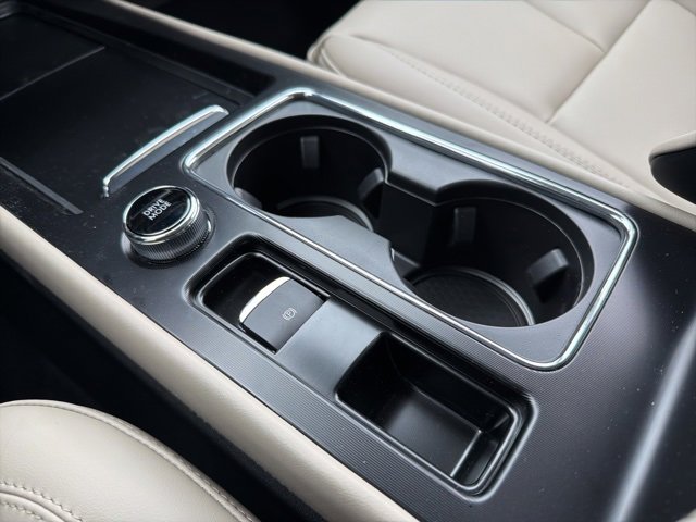 New 2026 Lincoln Corsair Premiere image 14