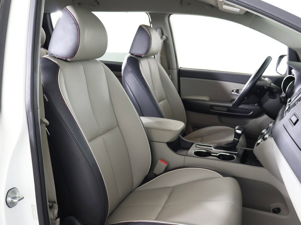 Used 2019 Kia Sedona EX image 28