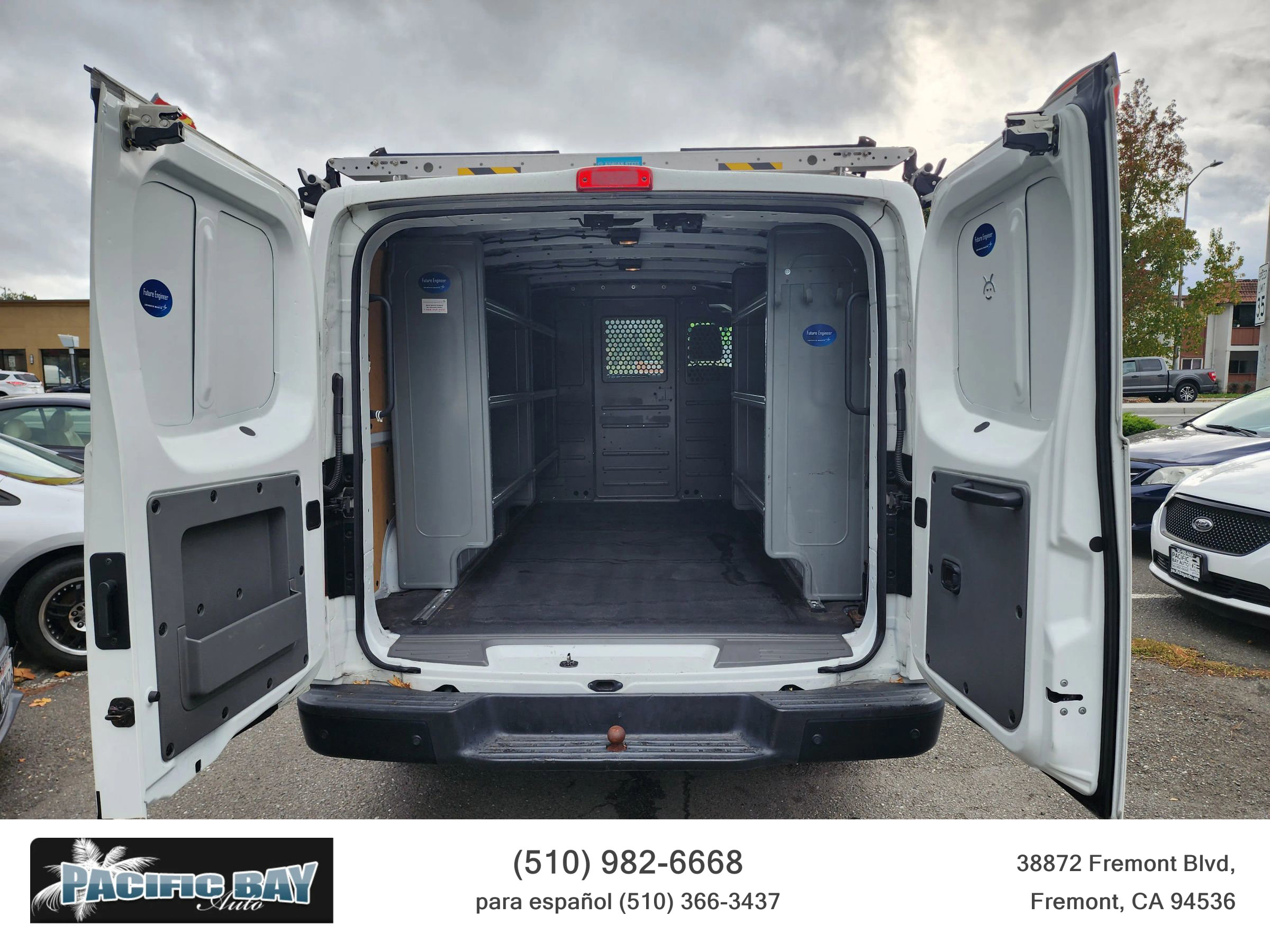 Used 2020 Nissan NV 2500 SV image 16