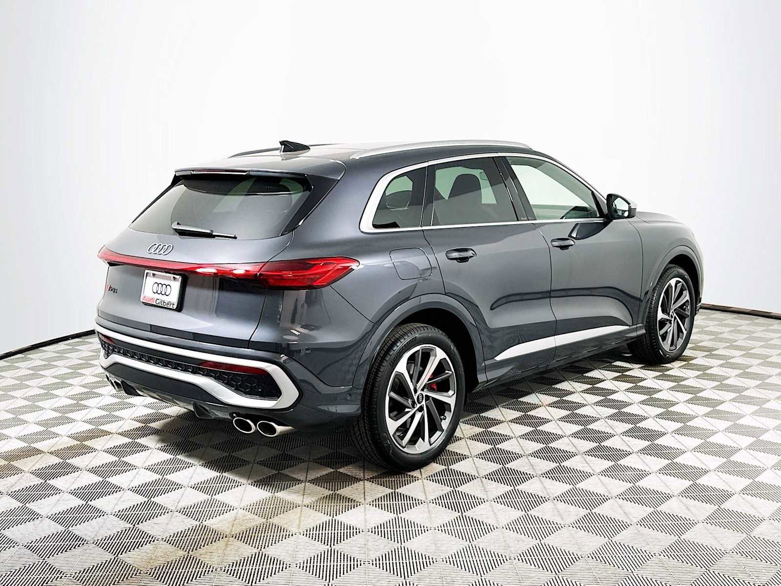 New 2025 Audi SQ5 Prestige image 7