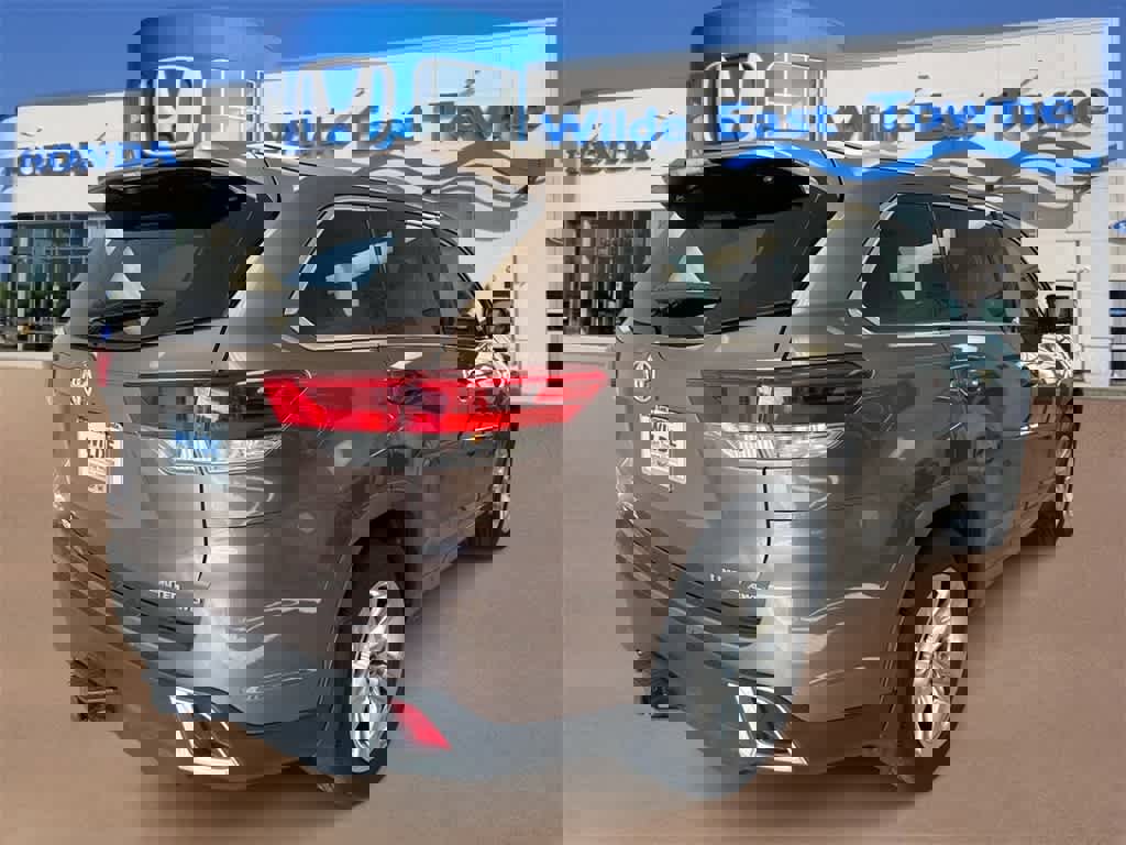 Used 2018 Toyota Highlander Limited image 8