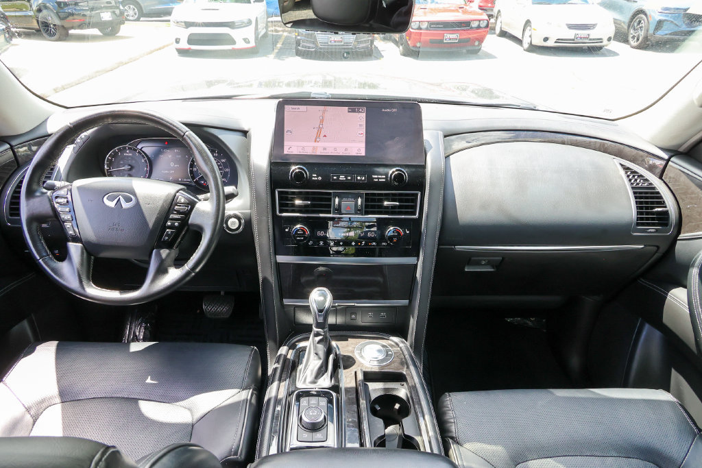 Used 2024 INFINITI QX80 Luxe RWD image 6