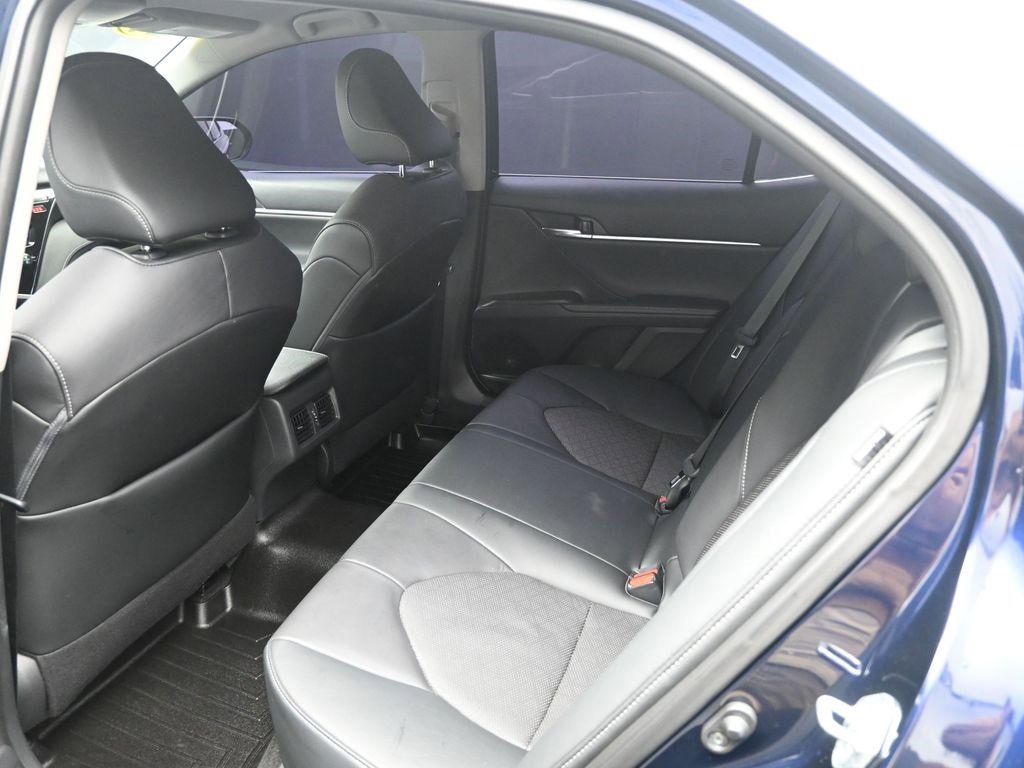 Used 2021 Toyota Camry XSE image 25