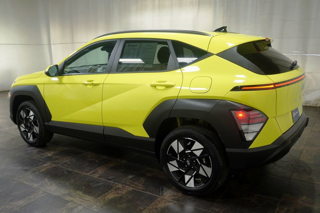 Used 2024 Hyundai Kona SEL image 6