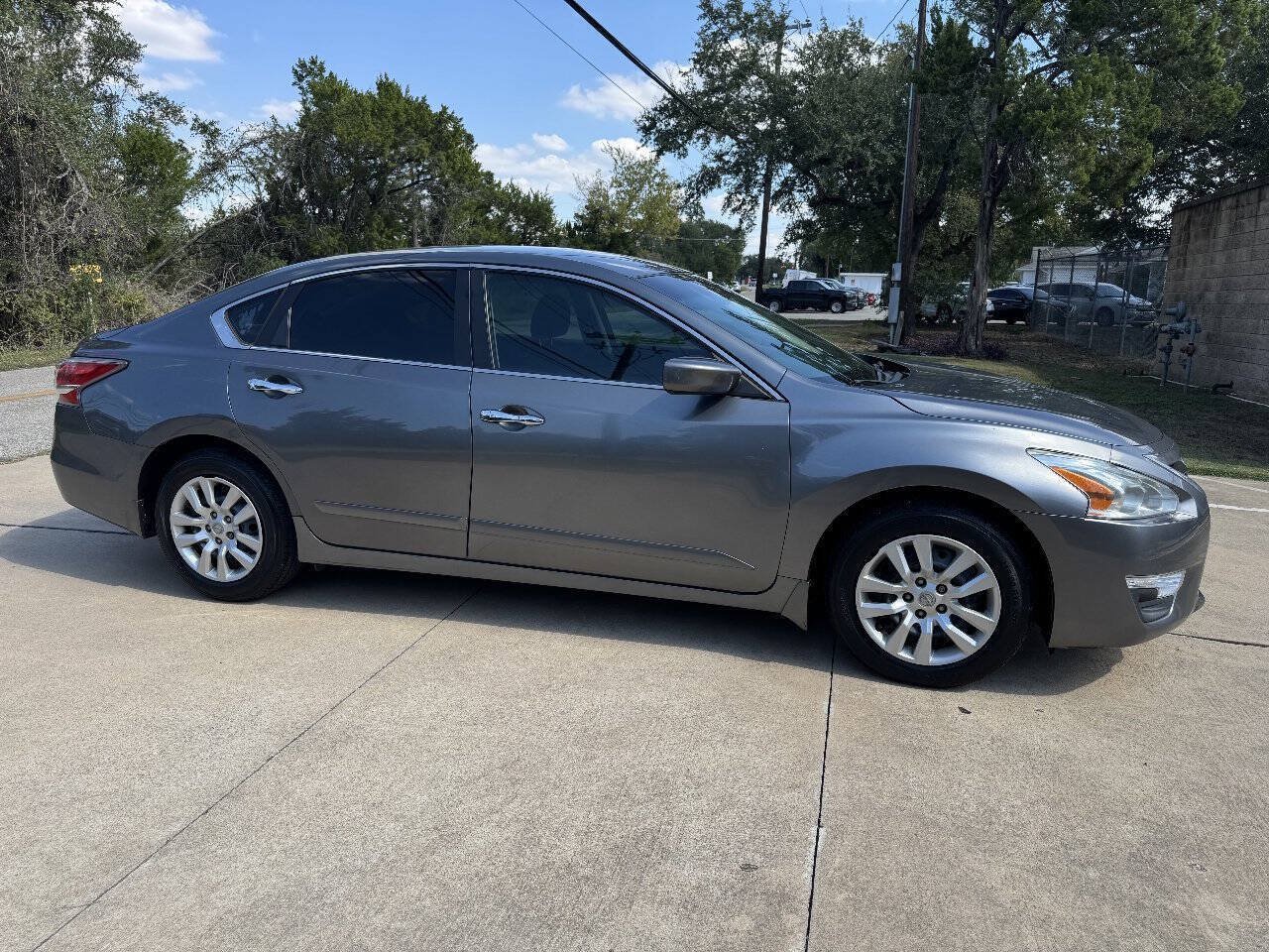 Used 2014 Nissan Altima 2.5 S w/ Display Audio Package FWD image 15