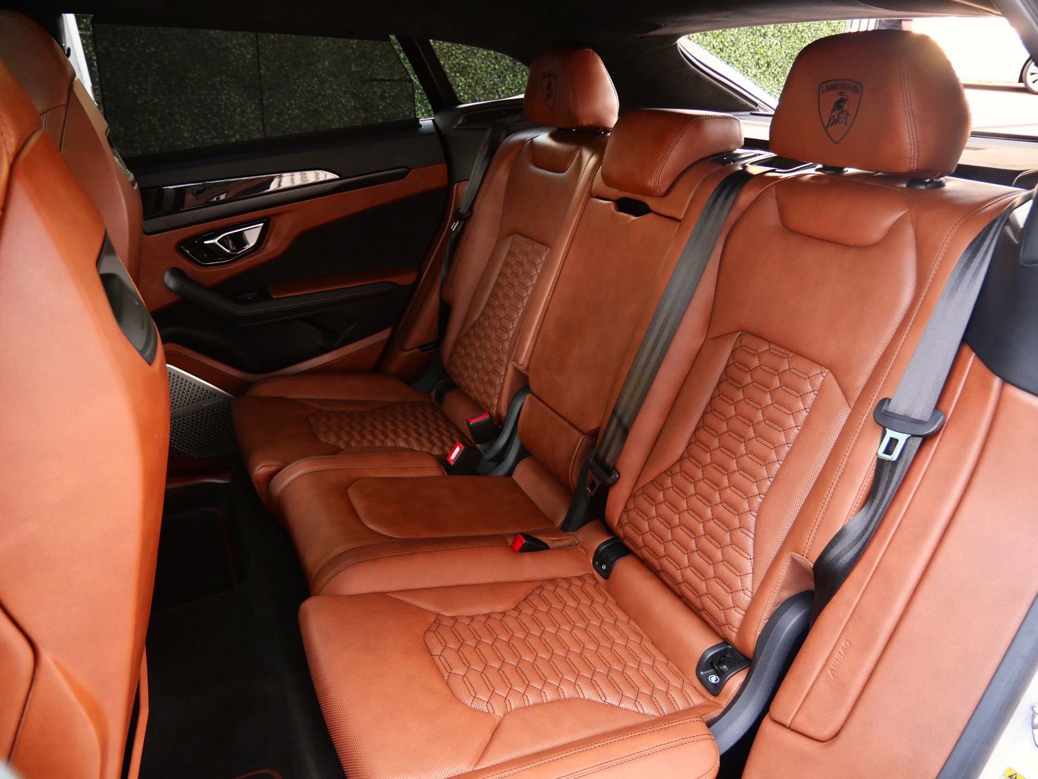 Used 2021 Lamborghini Urus image 6