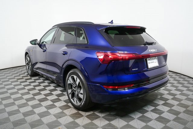 Used 2021 Audi e-tron Premium w/ Convenience Plus Package image 31
