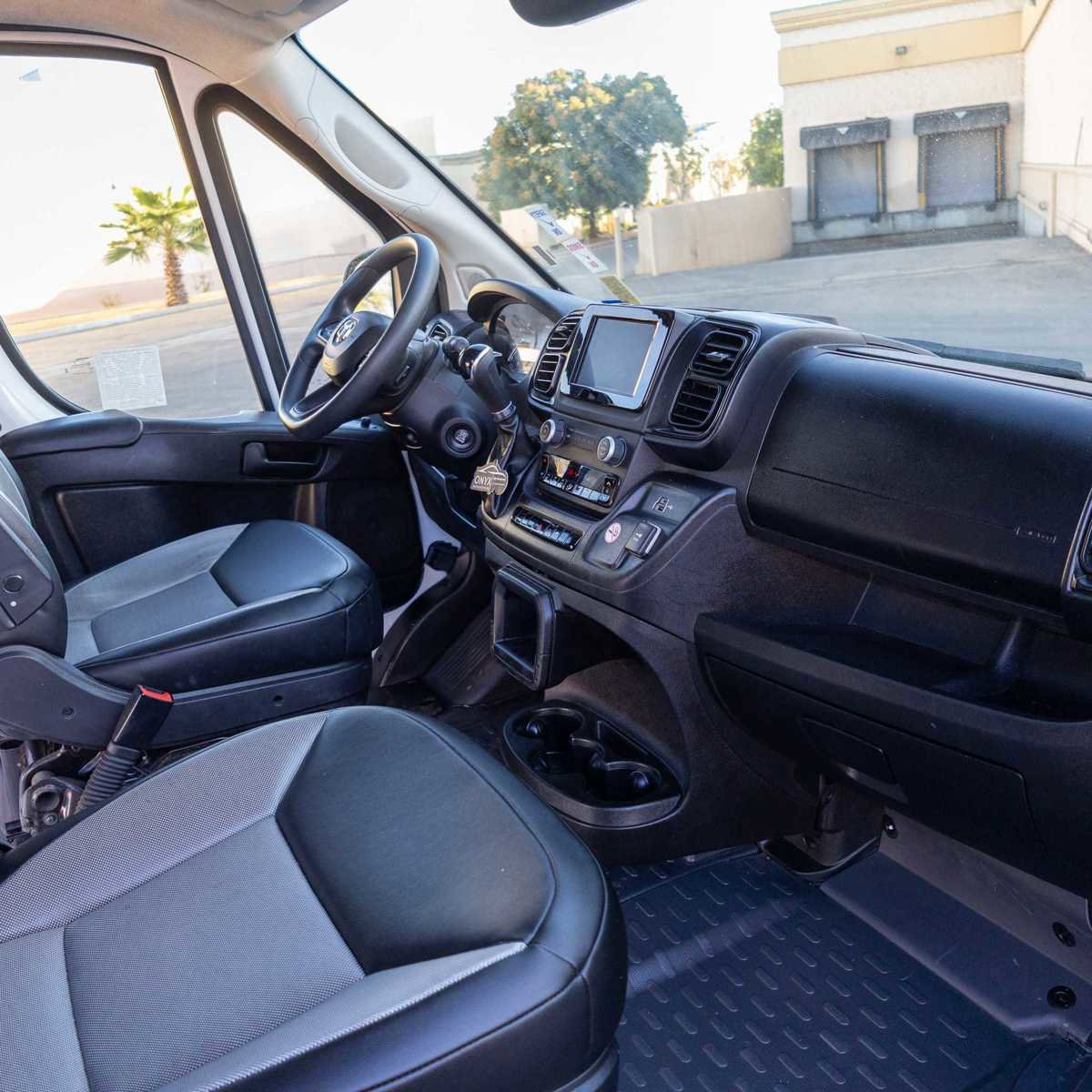 Used 2023 RAM ProMaster 2500 image 16