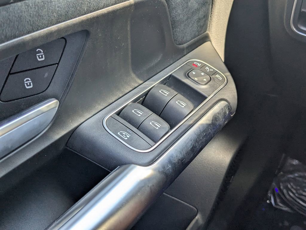 Certified 2024 Mercedes-Benz GLA 35 AMG 4MATIC image 11